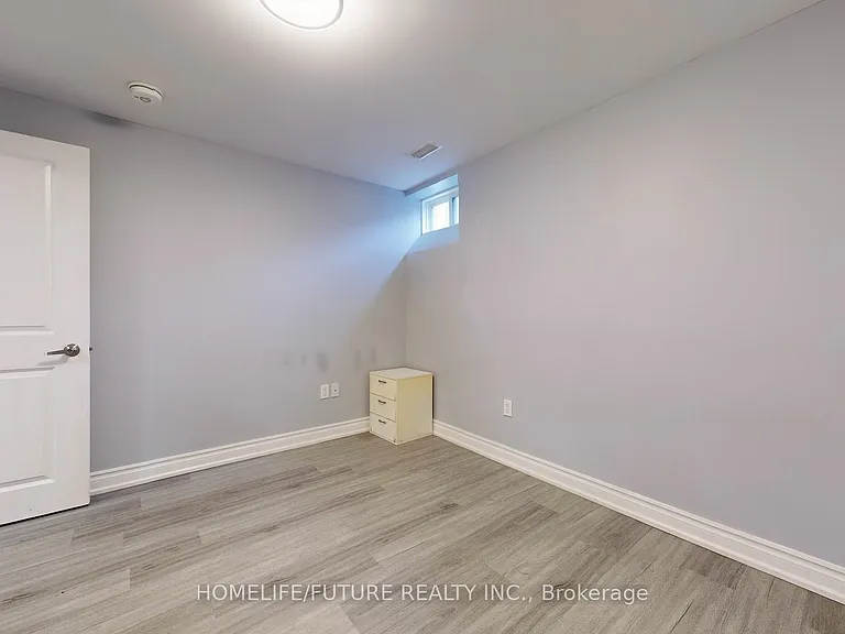 50 Neelands Cres #BASEMENT — Photo 9