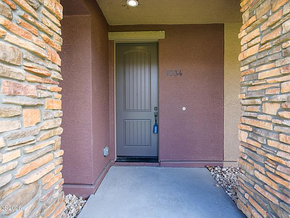 4th image of 1034 Arbor Rd