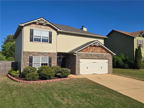 1307 Southwick Ln, Opelika, AL 36801