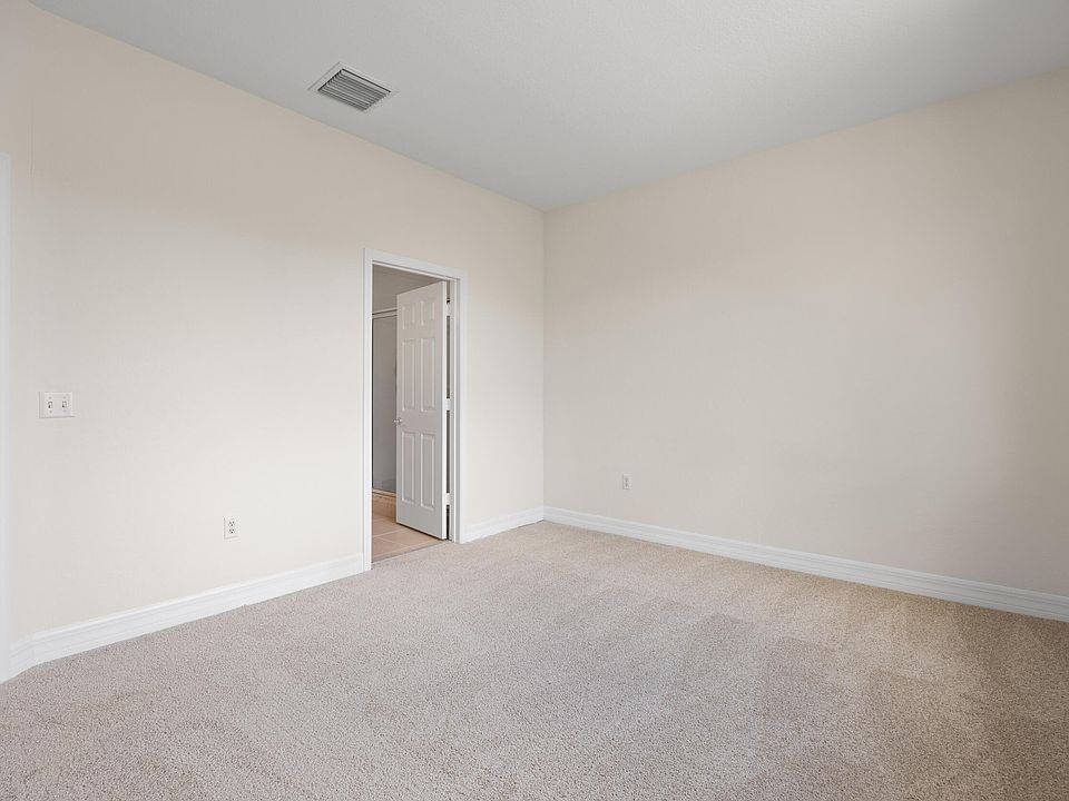 1st image of 63 SE Palermo Court #102