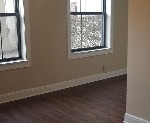 3rd image of 5555 S Everett Ave APT A7-8