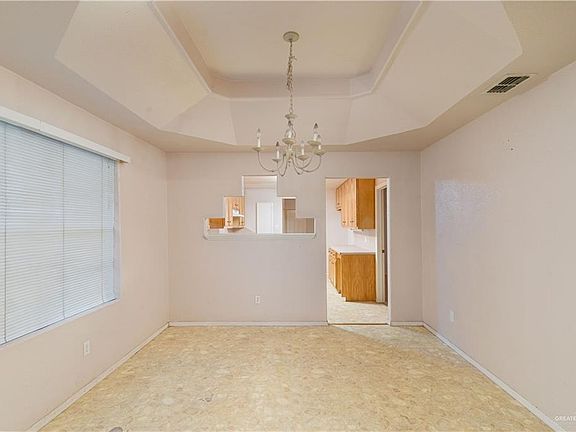 4th image of 922 S 12th Ave