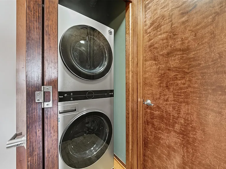 505 Bastrop St #402 — Photo 19