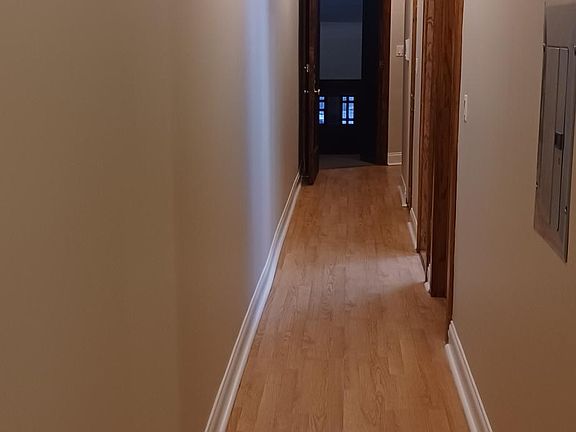 3rd image of 6552 N Ashland Ave #1609-1