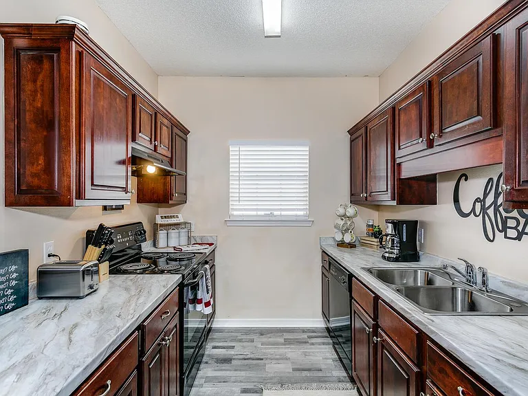 5950 Last Big Tree Ln — Photo 3