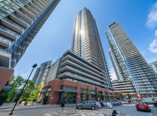 2220 Lake Shore Blvd W #909, Toronto, ON M8V 0C1