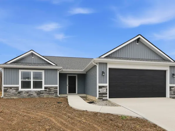 1397 Lancelot Ln, Kendallville, IN 46755