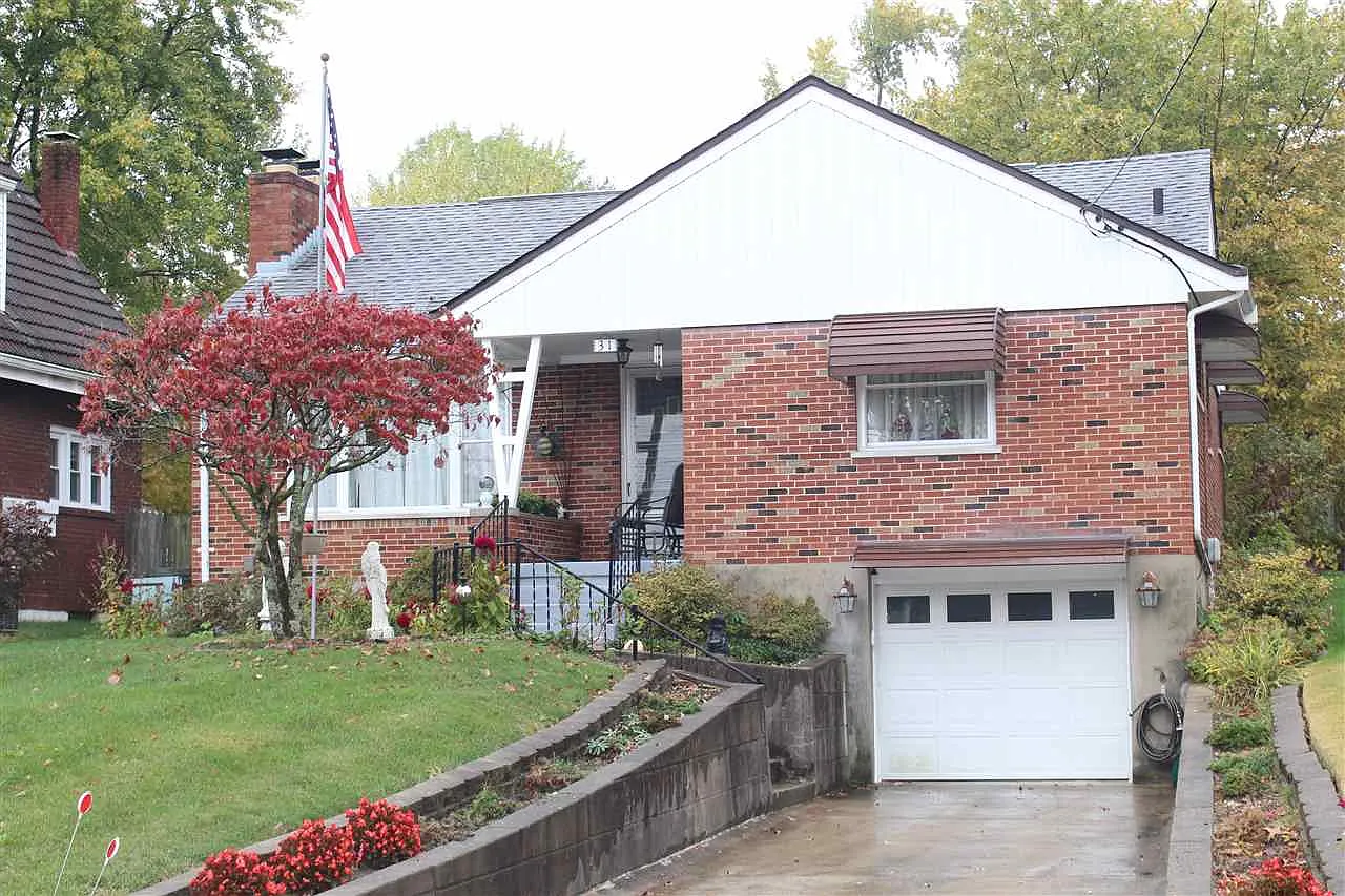 31 Lyndale Rd photo 1