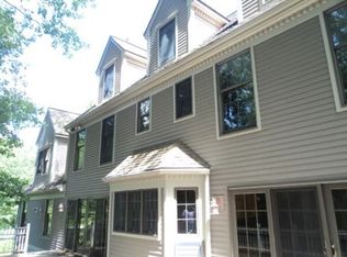 490 W Quasset Rd, Woodstock, CT 06281