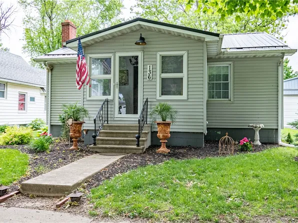 136 S High St, Lovington, IL 61937