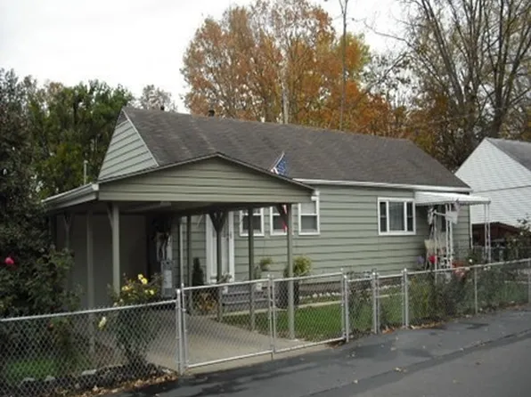 340 Clark Road, Charlestown, IN 47111