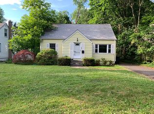 321 Downs St, Ridgewood, NJ 07450