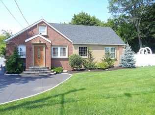 255 Liberty St, Deer Park, NY 11729
