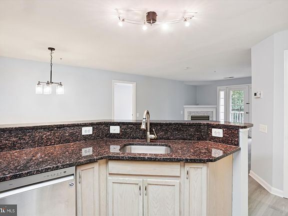 2nd image of 18809 Sparkling Water Dr #6/202