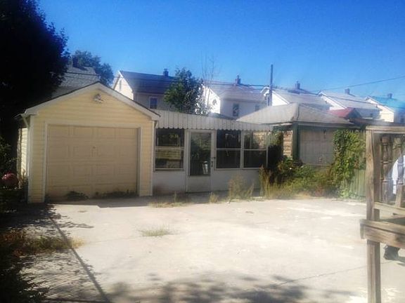 5th image of 11428 201st St
