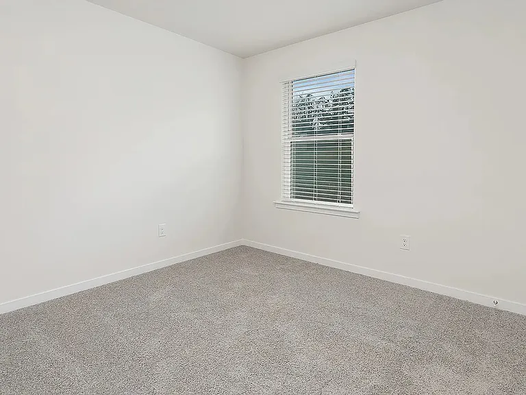 7604 Bainbridge Rd — Photo 13