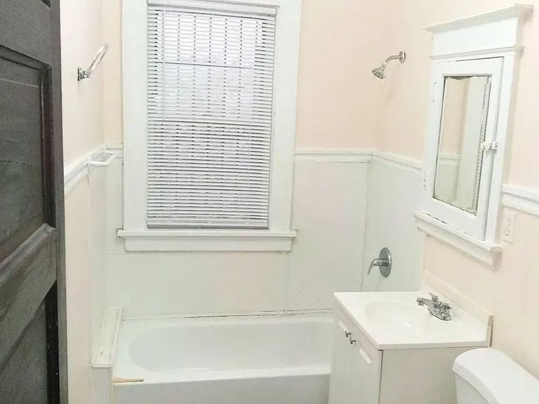 1609 W Meinecke Ave — Photo 16