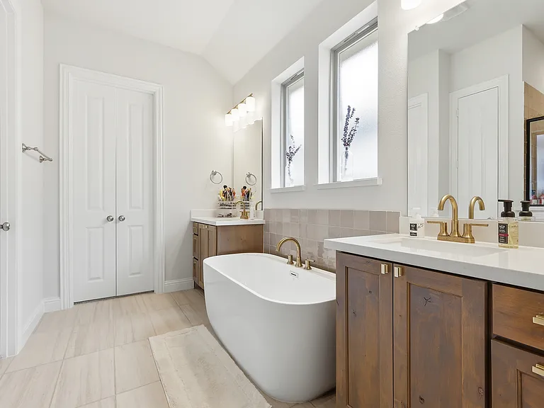 1837 Flowing Ridge Rd — Photo 10