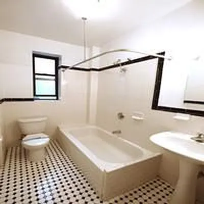 Rented by Keller Williams NYC | media 25