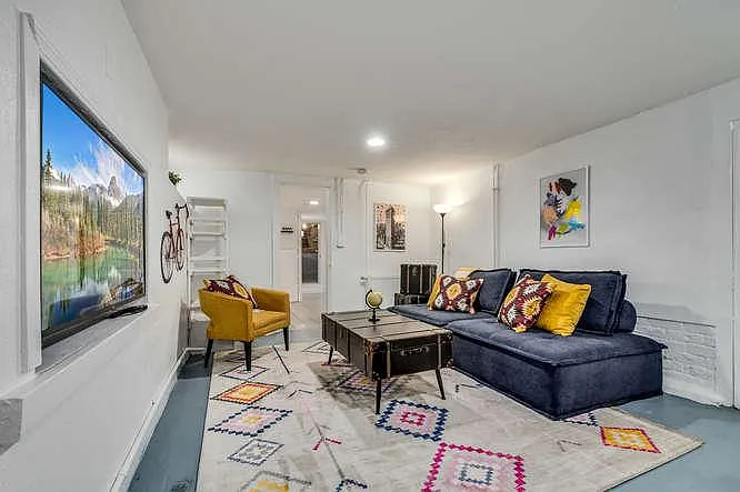 2 bed, 800 sqft, $1,250 — Photo 3