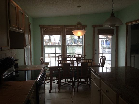 3rd image of 1201 Bass Ave