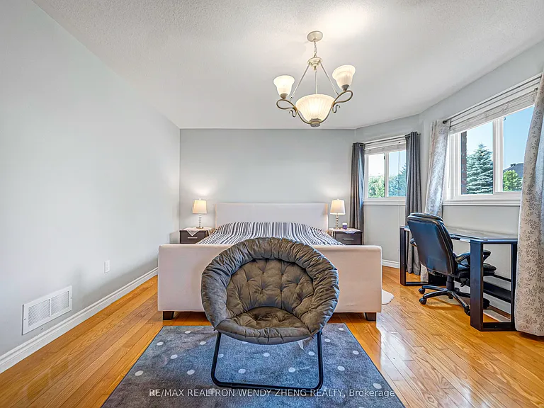 1507 Clearbrook Dr — Photo 22