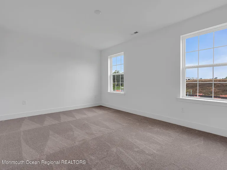 110 Woolley Ct — Photo 17