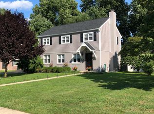 581 Sheffield Dr, Springfield, PA 19064
