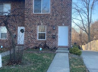 223 N Clinton St APT 6, Collinsville, IL