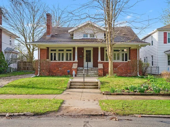 226 Parkovash Ave, South Bend, IN 46617