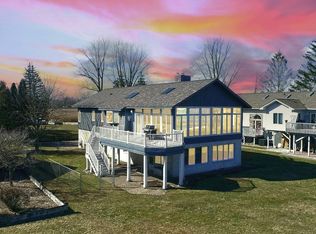 994 N Channel Dr, Harsens Island, MI 48028