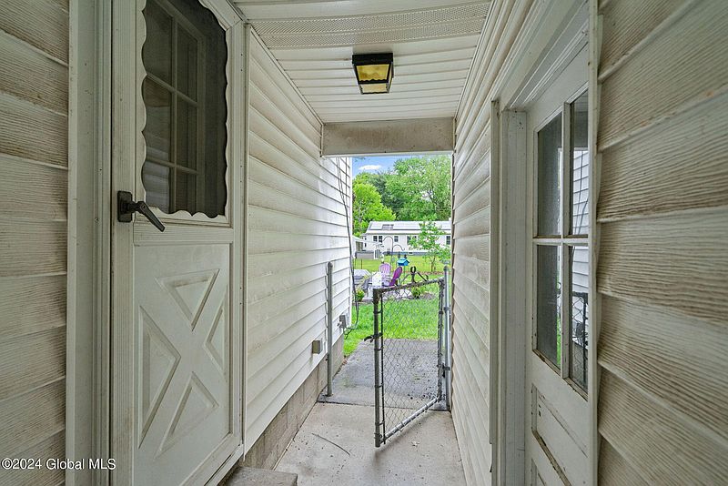 5th image of 23 Harmon Road