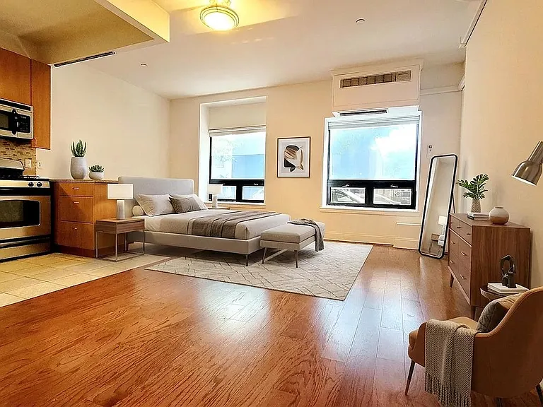 231 E 111th St #1A — Photo 1