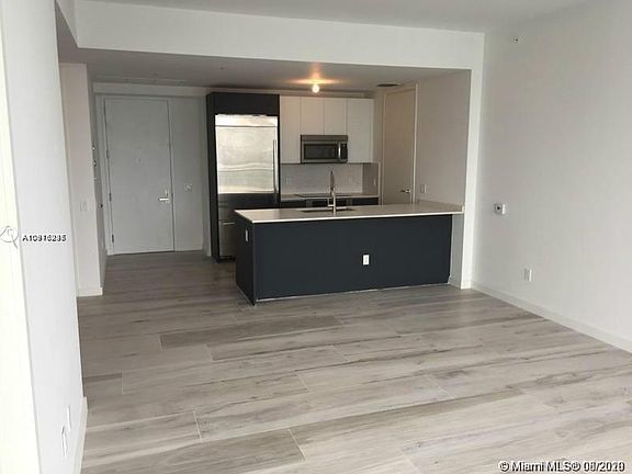 4th image of 1300 Brickell Bay Dr APT 3905