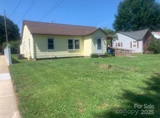 1242 Mitchell Ave, Statesville, NC 28677