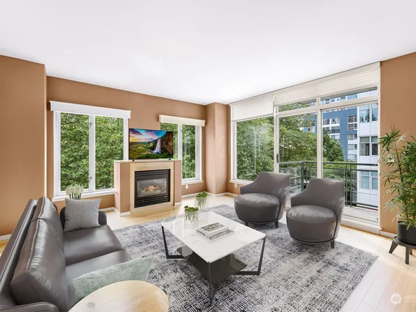 1188 106th Ave NE 322, Bellevue, WA 98004