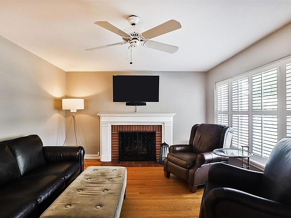 5th image of 924 Glenbrook Ave