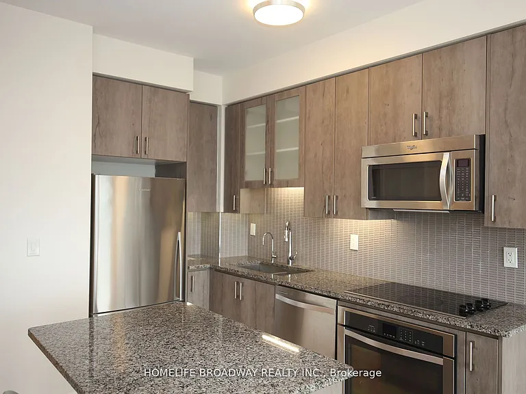 9090 Yonge St #1606B — Photo 8