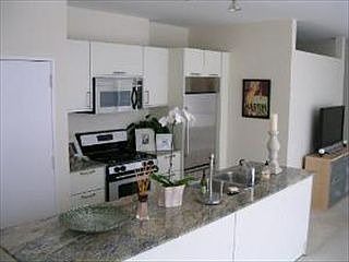 1st image of 645 N Kingsbury St APT 1806