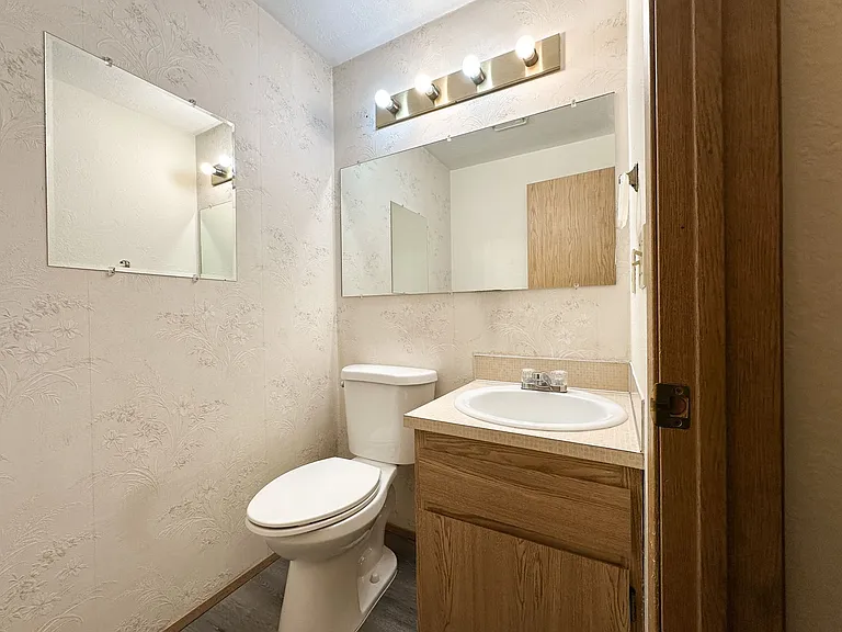 7646 Shilohwood Pl NW — Photo 4