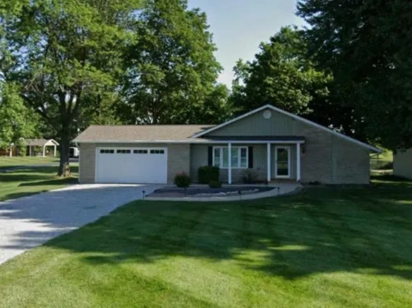 8049 Donna Ln, Edwardsville, IL 62025