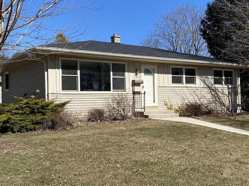 1st image of 200 East James DRIVE
