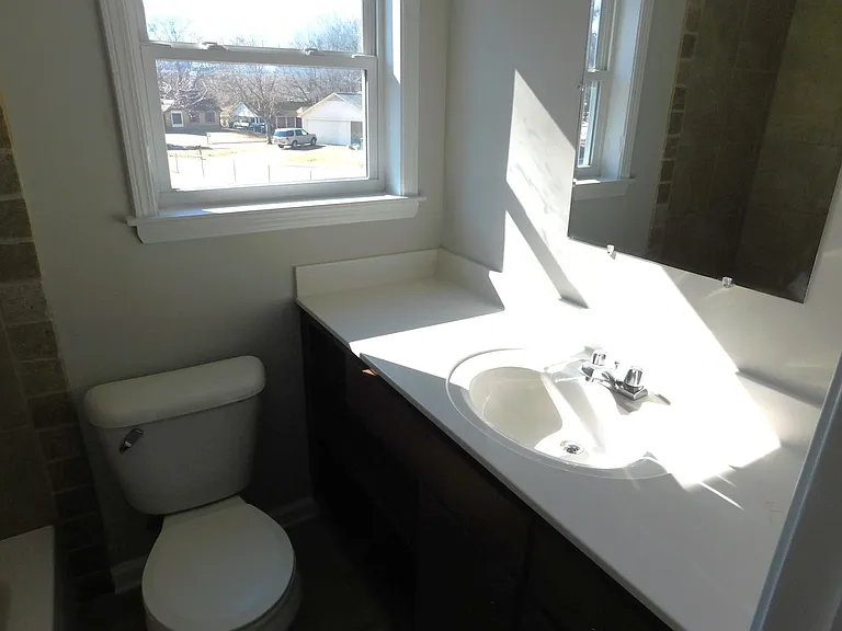 8550 Darlington Cv — Photo 19