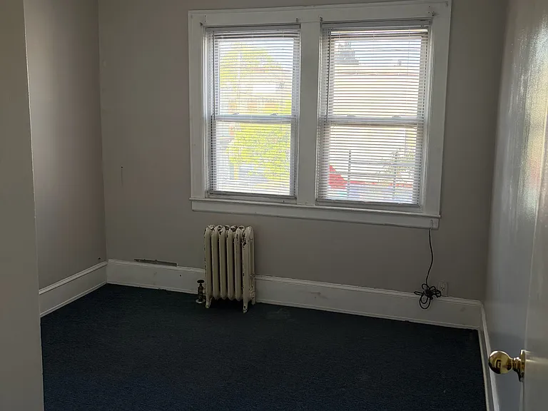 831 Castleton Ave #2 — Photo 5