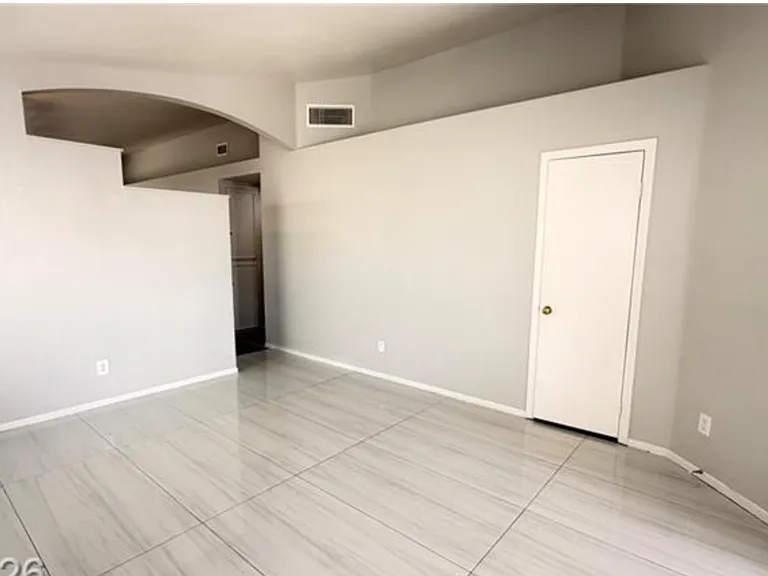 7220 Paradise Bay Dr — Photo 23