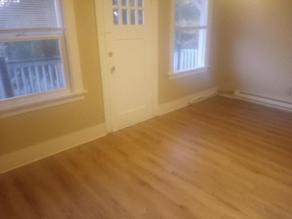 1st image of 912 S Sheridan Ave #B