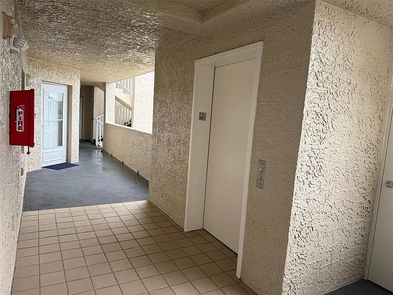 426 Bouchelle Dr #303 — Photo 5