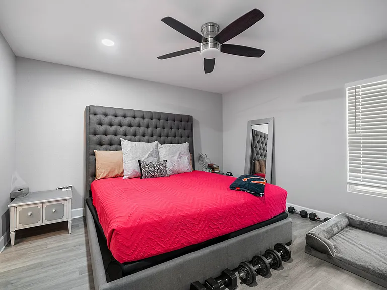 648 E Tam Oshanter Dr — Photo 13
