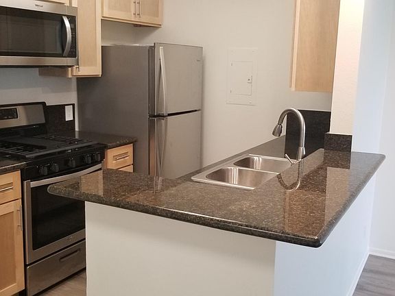 3rd image of 1232 Harvard St #8