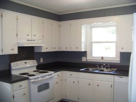 3rd image of 194 Jasmine Dr